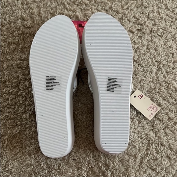 So Sequins Flip Flop…. 👡 - Picture 3 of 4